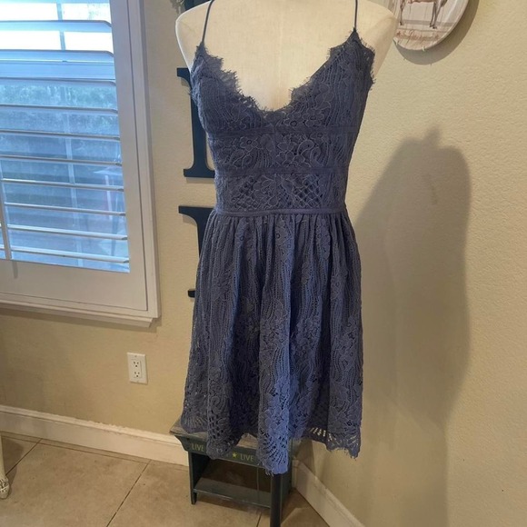 Two sister blue dress tie back - Picture 4 of 8